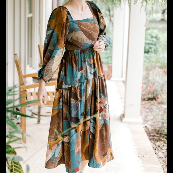 Entro Midi/Maxi Floral Dress - Picture 3 of 16